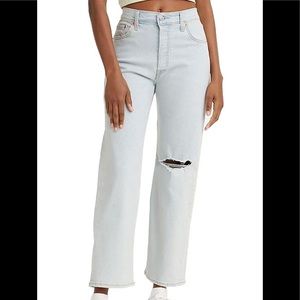 Levi's Women's Ribcage Straight Ankle Jeans